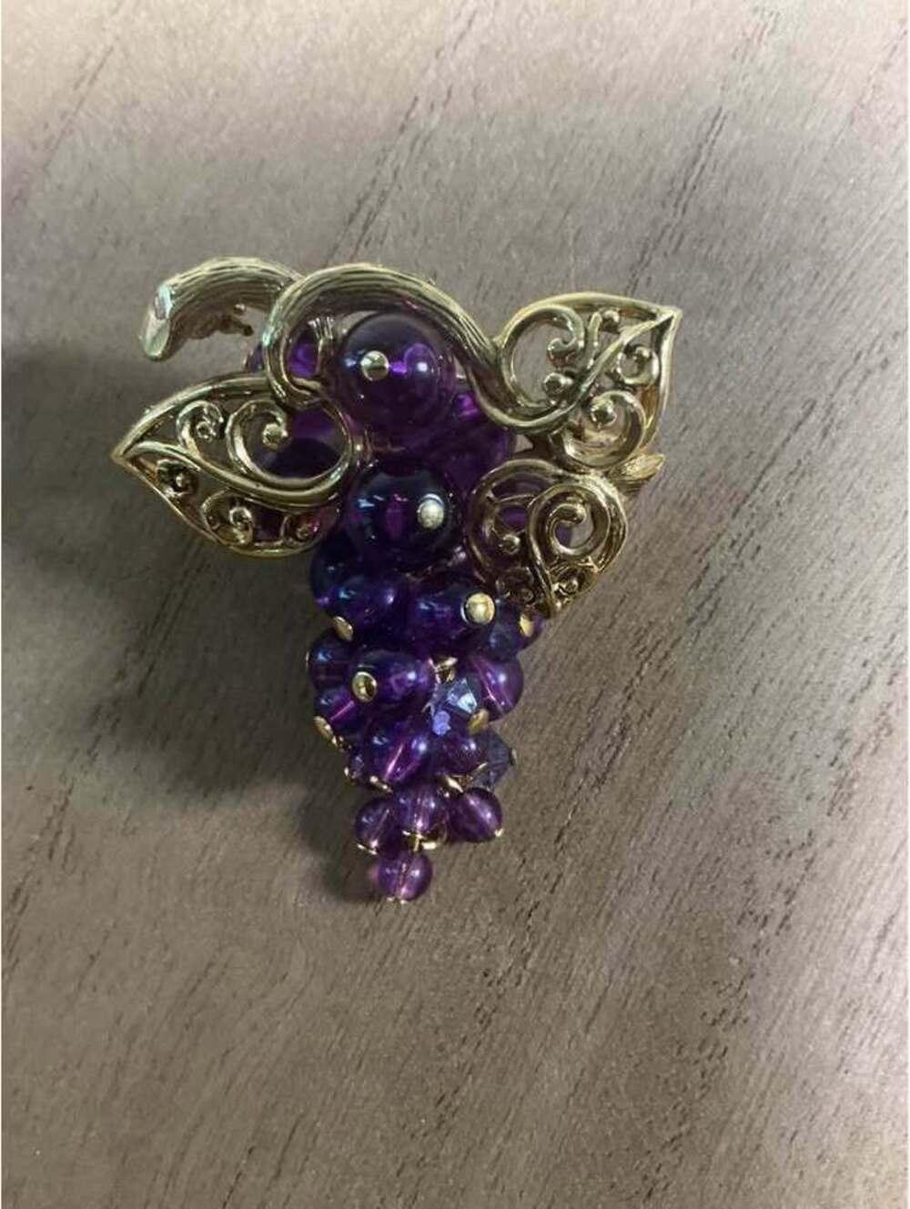 Vintage Avon Purple Beaded Grape Cluster Brooch